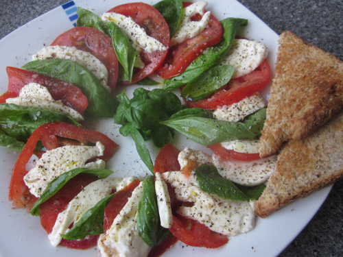 Tomaten mit Mozarella 7.jpg