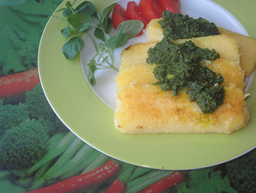 IMG_8796dkPoenta m. Bärlauchpesto.jpg