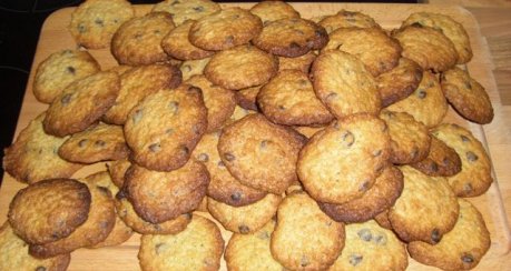 Chewy Oat-Choc-Chip Cookies (Schoko-Haferflocken-Cookies)