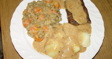 Lammrückenfilet in Nusskruste