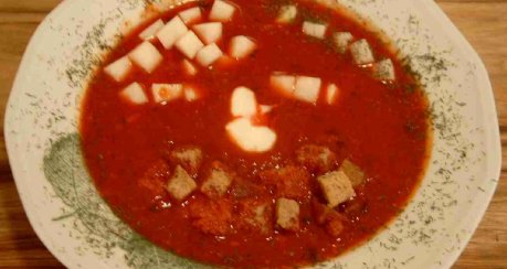 Kohlrabi-Suppe mit Rote Beete, kalt