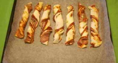 "Ringelschwänzchen" (Pizza-Sticks)