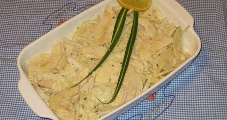 Salzhering in Apfel-Zwiebel-Sahne Marinade