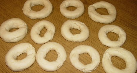 Simit (Sesamringe mit Hefe)