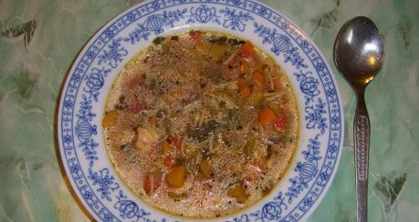 Bunte Edelfischsuppe mit Herbstgemüse