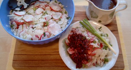 Blumenkohl-Salat mit Radieschen