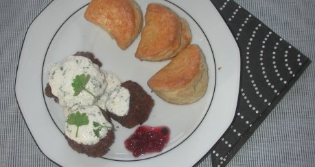 Bitotschki (russische Frikadellen)