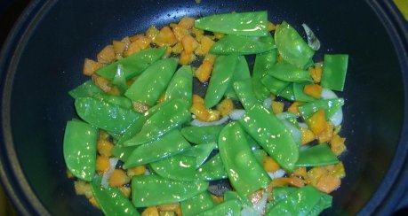 Nudelsalat mit Zuckerschoten