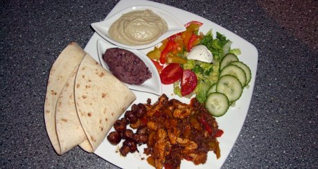 Fajita mexicana mit Rindermett und Putenbrust (gefüllte Fladen) Fajitas