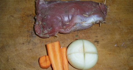 Lende mit Erbsen und Edelschimmelkäse