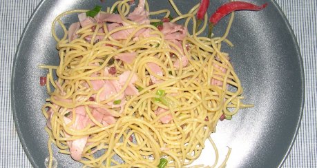 Spaghettisalat mit Chili (zum Basteln)