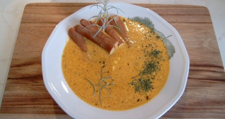 Möhren-Sellerie-Cremesuppe