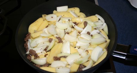 Kartoffel-Hack-Paprikasch