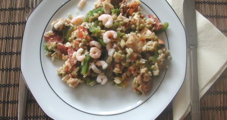 Paella mit Huhn und Miesmuscheln