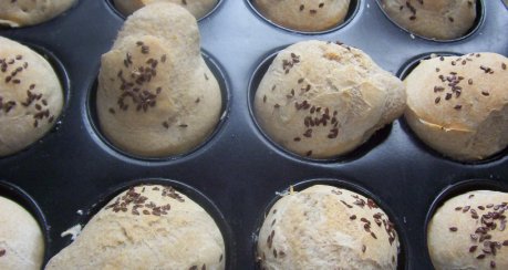 Super-schnelle Frühstückssemmeln in der Muffinsform