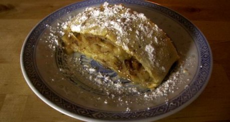 Tiroler Apfelstrudel mit Quark-Butterteig