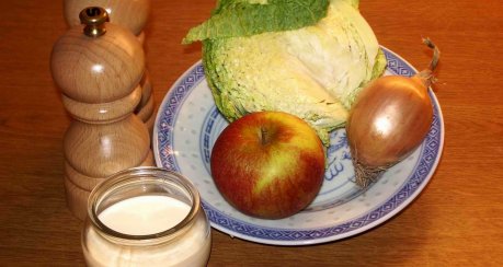 Feigenmedaillons mit aromatischen Spätzle und fruchtigem Kohlgemüse