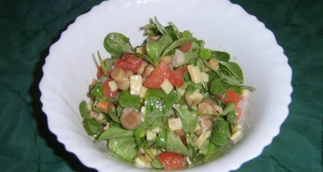 Gemischter Rapünzchensalat