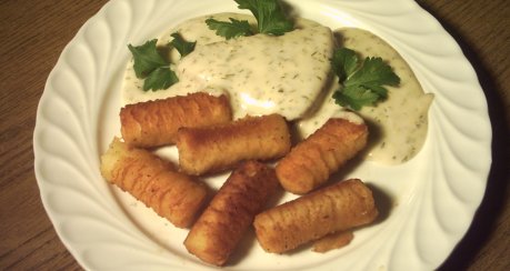 Thunfischfilet mit Kräuter-Dill-Sauce & Kroketten