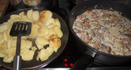 Champignons-Knödel-Pfanne