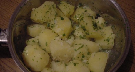Spargel mit Petersilienkartoffeln (Basisch)