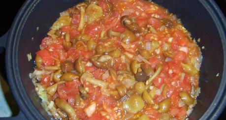 Spagetti mit Pilzen und roten Linsen-Tomatensoße