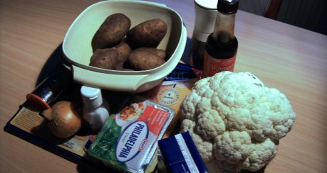 Überbackener Blumenkohl mit Kartoffeln