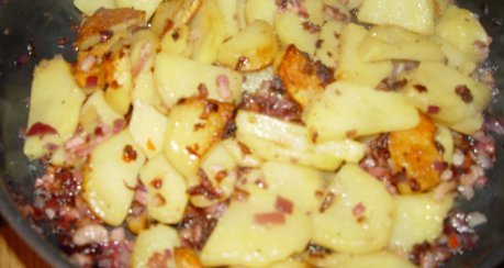 Bratkartoffeln mit Speck und Zwiebeln