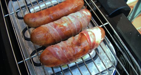 Gefüllte dicke Bockwurst