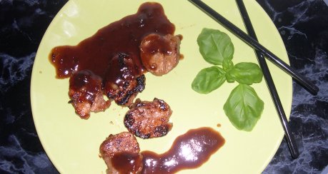 Filet an Pflaumensauce