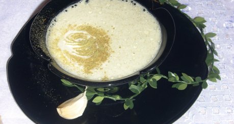 Knoblauchschäumchen (Schaumsuppe)