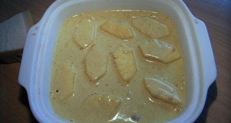 Filet mit Ananas in Currysosse