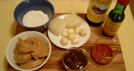 Indonesische Reistafel - Erdnußsauce