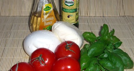 Mozzarella und Tomate