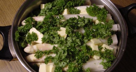 Spargel Basis-& Inforezept (gedünstet im eigenen Saft)