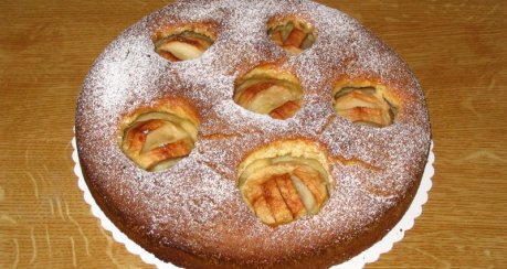 versunkener Apfelkuchen (Rührteig)