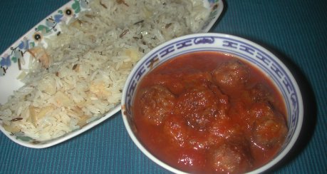 Spanische Hackbällchen in Orangensauce