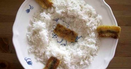 Riz Casimir mit frischen Früchten