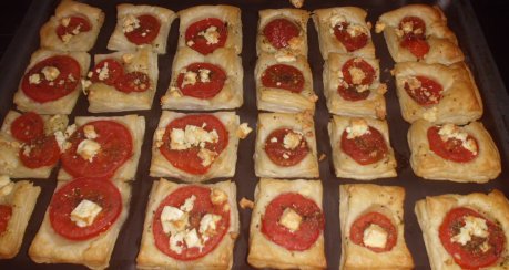 Tomatenschnittchen (Blätterteig)