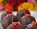 Pralinen selbst herstellen: Tipps für Hobby-Chocolatiers
